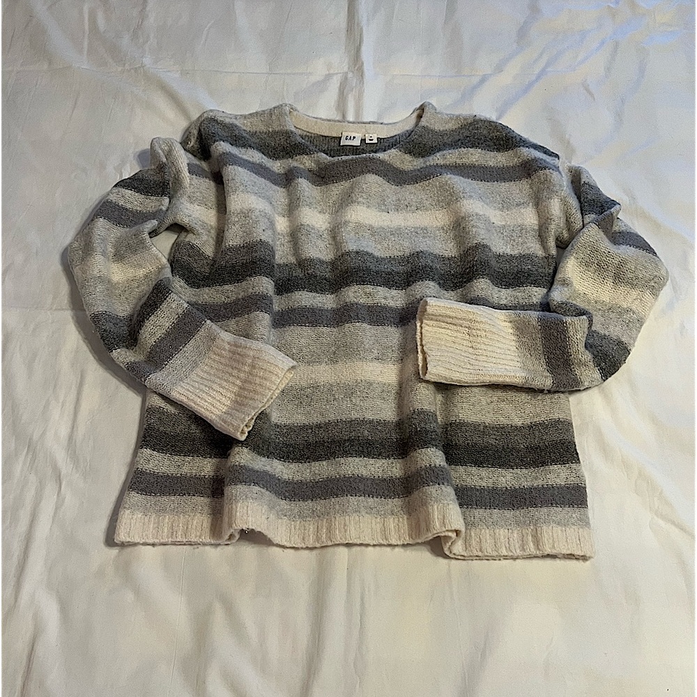 GAP COLORBLOCK SWEATER